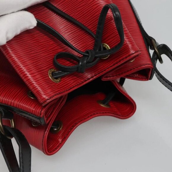 LOUIS VUITTON Epi Petit Noe Shoulder Bag Bicolor Black Red - Picture 8 of 16